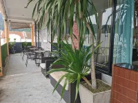 Roomies Suites Hotels near Miami Beach - Pantai Miami