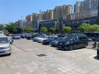 Weiduo Hotel (Yingtan Fangte Oriental mythology store) - parking