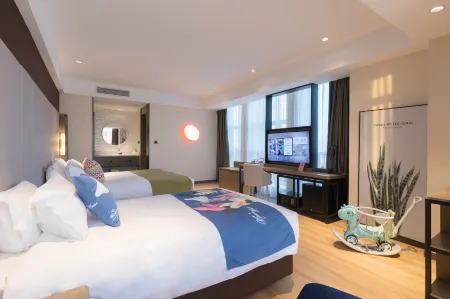 Campanile Hotel (Haiyan Hangzhou Bay Water World Huijin Plaza)