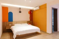 Mofan Hotel (Longyandong Station) فنادق في 