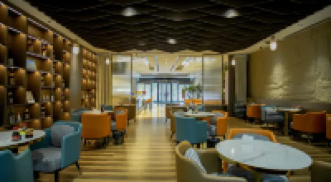 Taiyuan Hongfeng Business Hotel (Qianfeng South Road Peace Park Branch)