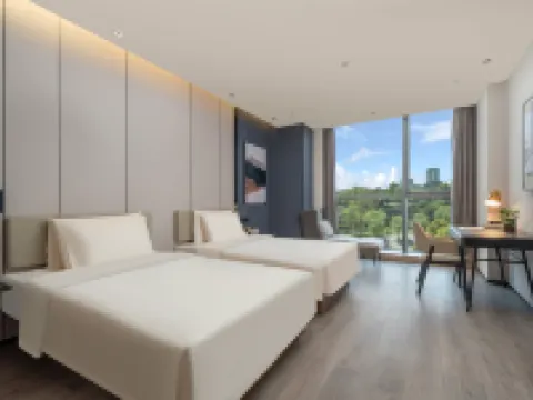 Atour Hotel Deqing High-speed Railway Station Cloud Park Hoteles en Deqing