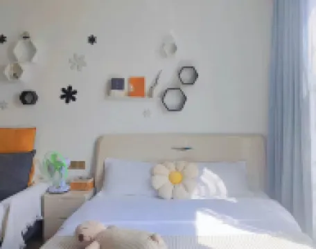 Mile Yefeng Homestay (Qinglai Park Giant Century Plaza)