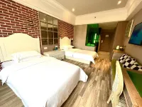 Yanqihu Holiday Hotel Hotels in Wuyi Culture Square/Downtown