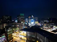 24號旅館新村大道店 鄰近新村站的酒店