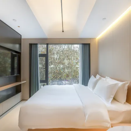 Nanyang WeShang Select Hotel (Jianshe West Road Railway Station Branch)