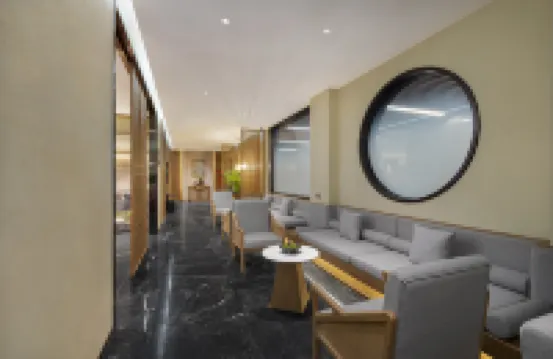QIANNA HOTEL GLORIOUS(Wuyang No.2 High School)
