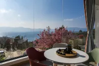 Fuxian Lake Tangsu Hot Spring Club Hotel a Chengjiang