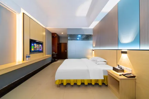 Sihui Huiying Business Hotel