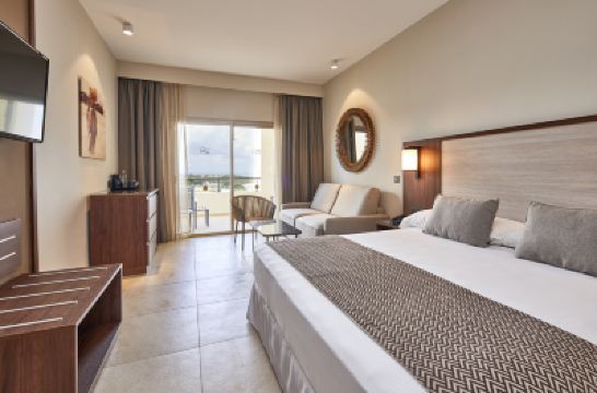 Family Room Hotel Riu Jambo - All Inclusive Photo