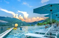 Shiwai Shanju Hotel Hotels in Xinhua