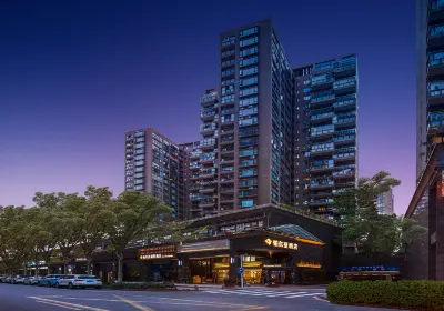 Bolton International Hotel (Nanshan Shenzhen Bay Port Branch) Hotels near Baiguoyuan (Haiyue Road)