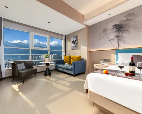 Da Guan Hotel (Dali Erhai Park High-speed Railway Station Branch) Hotels near Caicun