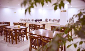 Zouzi Hotel (Nanjing Lishui Development Zone Automobile 4S Yuan Branch)