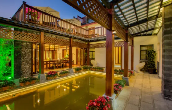 Lijiang Herun Tianyu Snow mountain villa