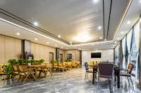 Dujiangyan Anyin Chuntang Hotel (High speed railway station in Qingcheng Mountain Scenic Area)