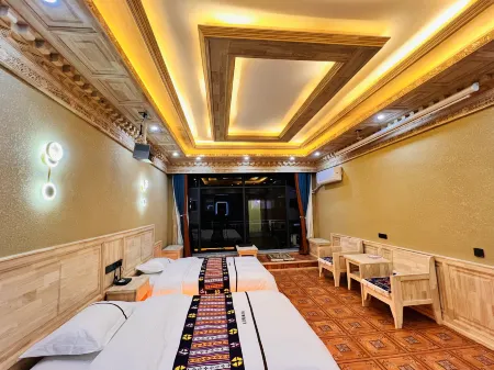 Tibetan Style Encounter Zhagana · Yunshanju | Chenxi Guesthouse Отели в г. Диебу