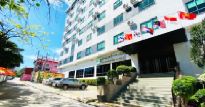 Siha Treasure Hotel Hotels near Hawaii Beach