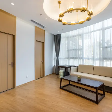 Shuguang Boyue Homestay (Lushan Guling Street)