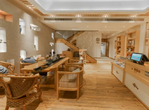 Floral Hotel·Zhangjiajie Qishe Hotel(Wulingyuan National Scenic Spot National Forest Park Store) Hotels in Zhangjiajie