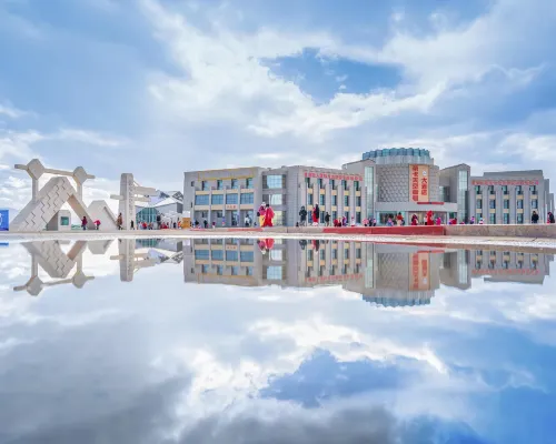 Chaka Sky One Hotel (Sky One Scenic Area) Hotels in Ulan County