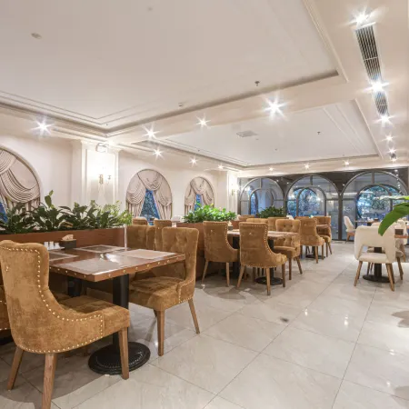 Ostara Hotel & Apartment