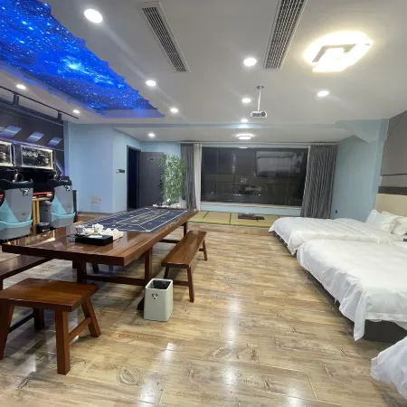 FLASH HOTEL