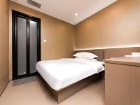 Mo Fashion Hotel (Zhangyicun) Hotels near Joy Water Rubik