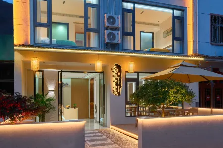 Mountain View Lodge · deram Scenic Designer Holiday Retreat (Sanqing Mountain Scenic Area Branch) Отели в г. Юйшань