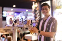 H on Mitchell Apartment Hotel - bars