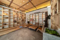 Puyi Homestay Hotels in Libo County