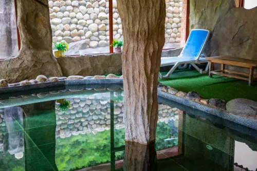 Shiman Hot Spring Hotel