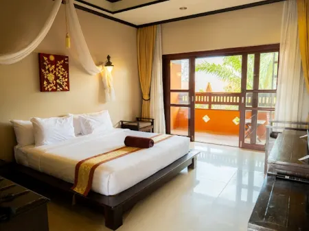 Kanok Buri Resort