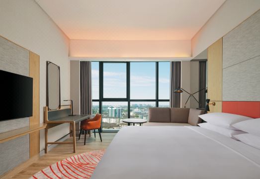 5. 쉐라톤 쿠칭 호..