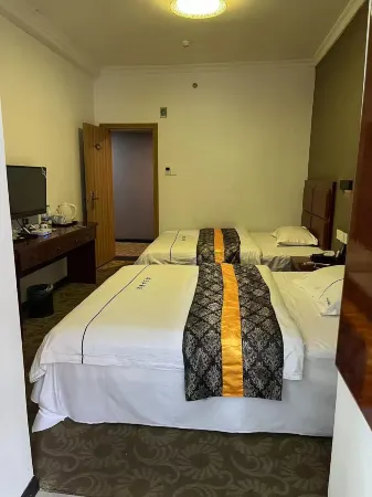 Luodianquan Sanjiang Express Hotel Отели рядом с достопримечательностью «Moon Bay Health and Wellness Resort»