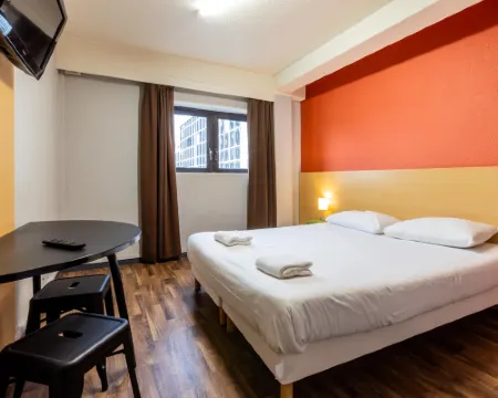 勒阿弗爾好客之人青旅 上諾曼地酒店