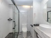 Zhenxing Hotel Hotels near Huaxin Station