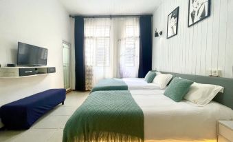 There is an inn in Gulangyu lsland, Xiamen (Sanqiu Tian Dock shop)