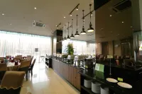 The Guest Hotel & Spa - breakfast