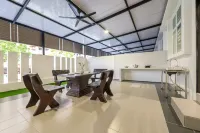La Ferringhi 3-Storey Villa Penang by Sama Sama Homes - Villas