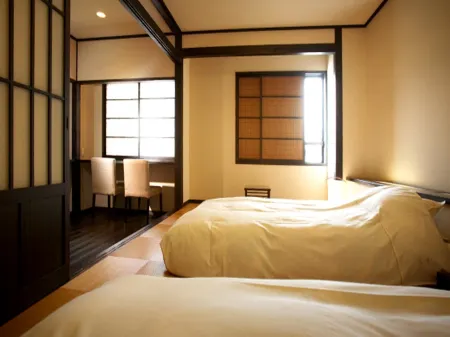 Echigo Yuzawa Hatago Isen Отели рядом с достопримечательностью «湯澤國際滑雪學校(YUZAWA INTERNATIONAL SNOW SCHOOL )»