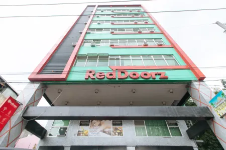 RedDoorz near Quiapo Church Manila