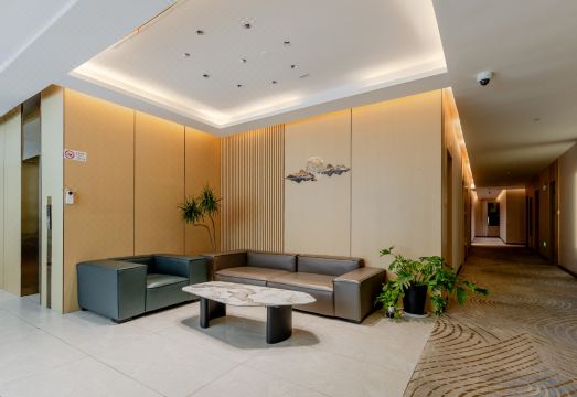 홈인 · 네오 (상하이 펑셴 고대 화원 지점)