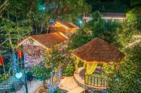 Anji Meilin  Resort - romantis