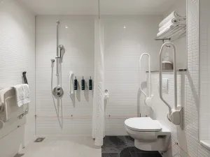 DoubleTree by Hilton Amsterdam Centraal Station