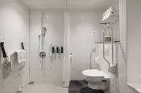 DoubleTree by Hilton Amsterdam Centraal Station Các khách sạn ở Amsterdam