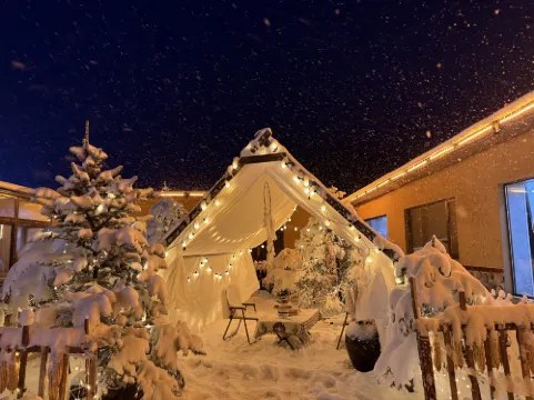 Xuegu Shanshan Hostel