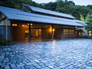 Popular Luxury Hotels in Izunokuni