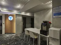 Eight rest Hostel Jong-ro Hotels near Ogan Bridge