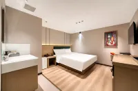 Gongzhuling Huayi Hotel - Bãi đậu xe